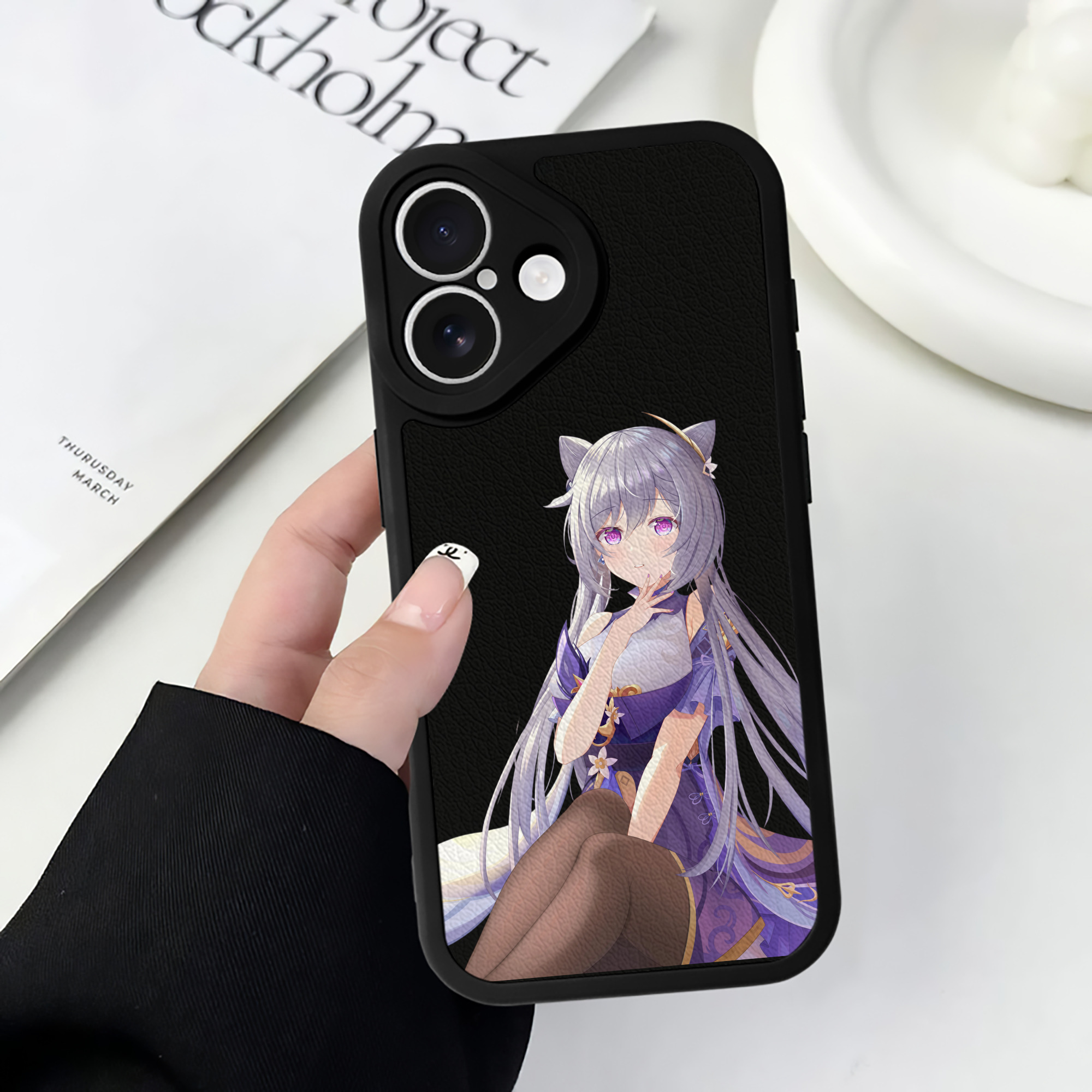 げんし神 刻晴 こくせい genshin Kokusei 【iPhone 16シリーズ対応】シリコンスマホケース（レザー調） 材質：シリコン